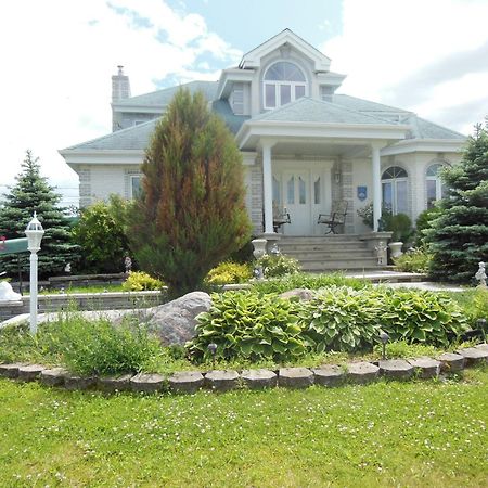 Gite Du Lac St-Prime Saint-Prime Extérieur photo